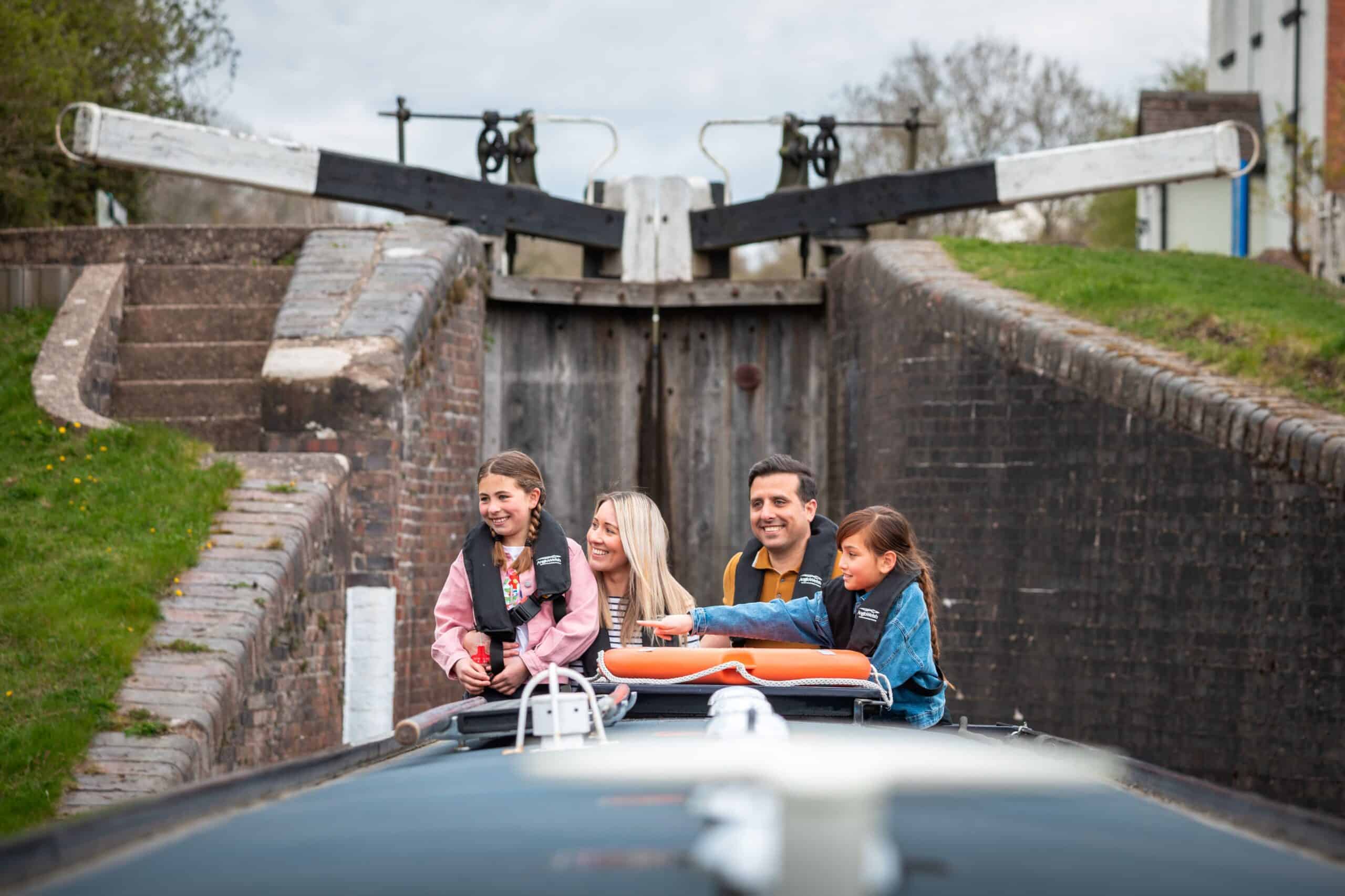 Canal boat holidays on the Worcester & Birmingham Canal