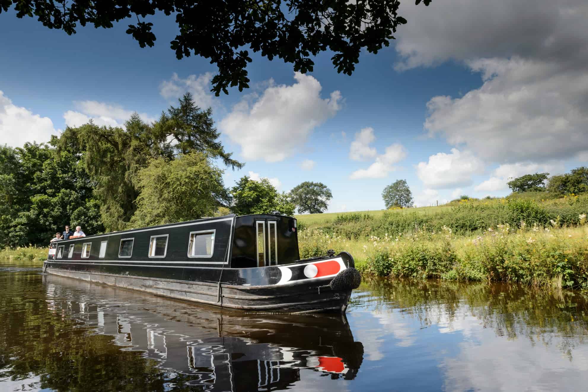 Short break canal boat holidays on the Shropshire Union Canal in Cheshire