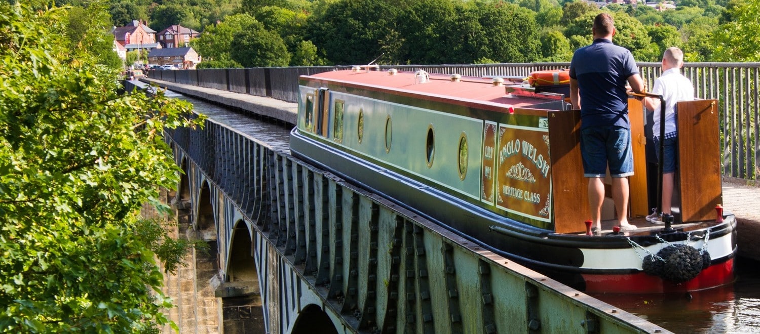 Canal boat holidays on the Llangollen Canal