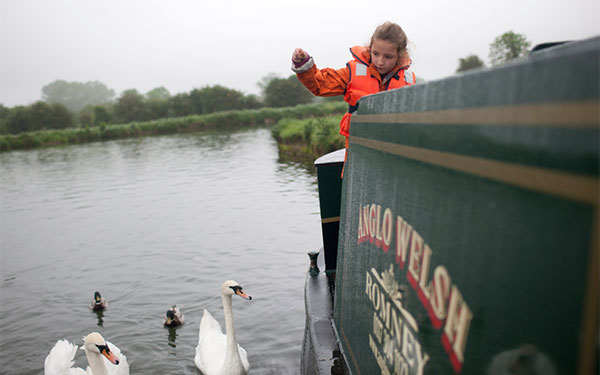 Plan your 2021 canal boat holiday adventure with our bucket list guide