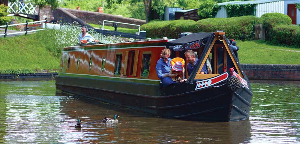 canal boat tours england