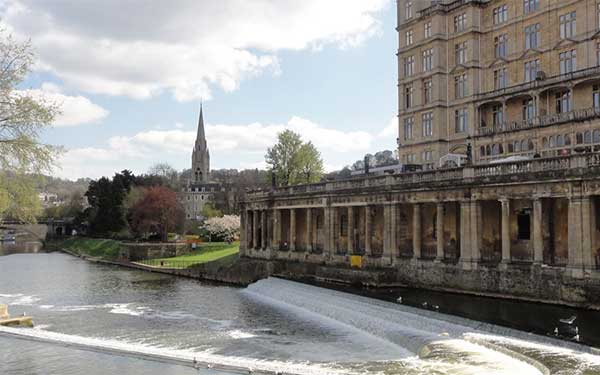Stately Homes and other historic places to visit whilst on your canal holiday