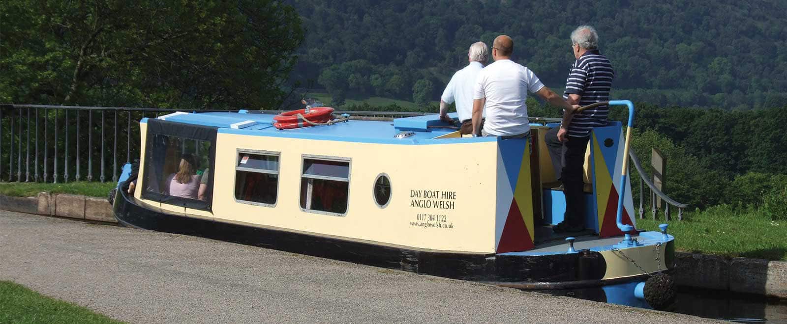 Canal boat day hire Anglo Welsh Ltd