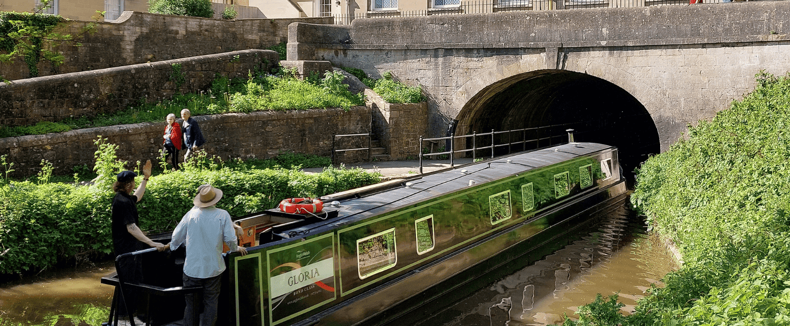 Canal boat holidays on the Kennet & Avon Canal in Bath