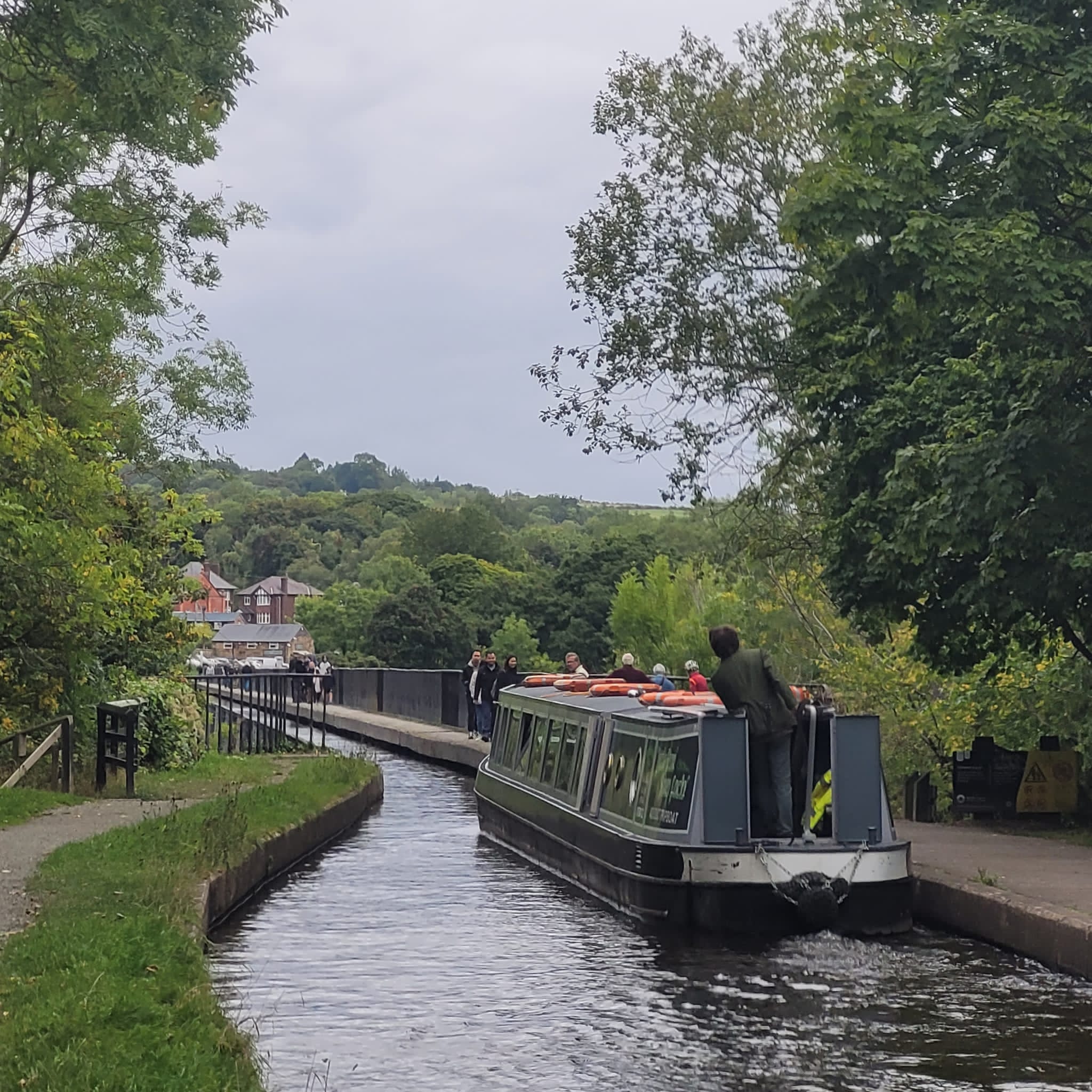Boat trips across the Poncysyllte Aqueduct