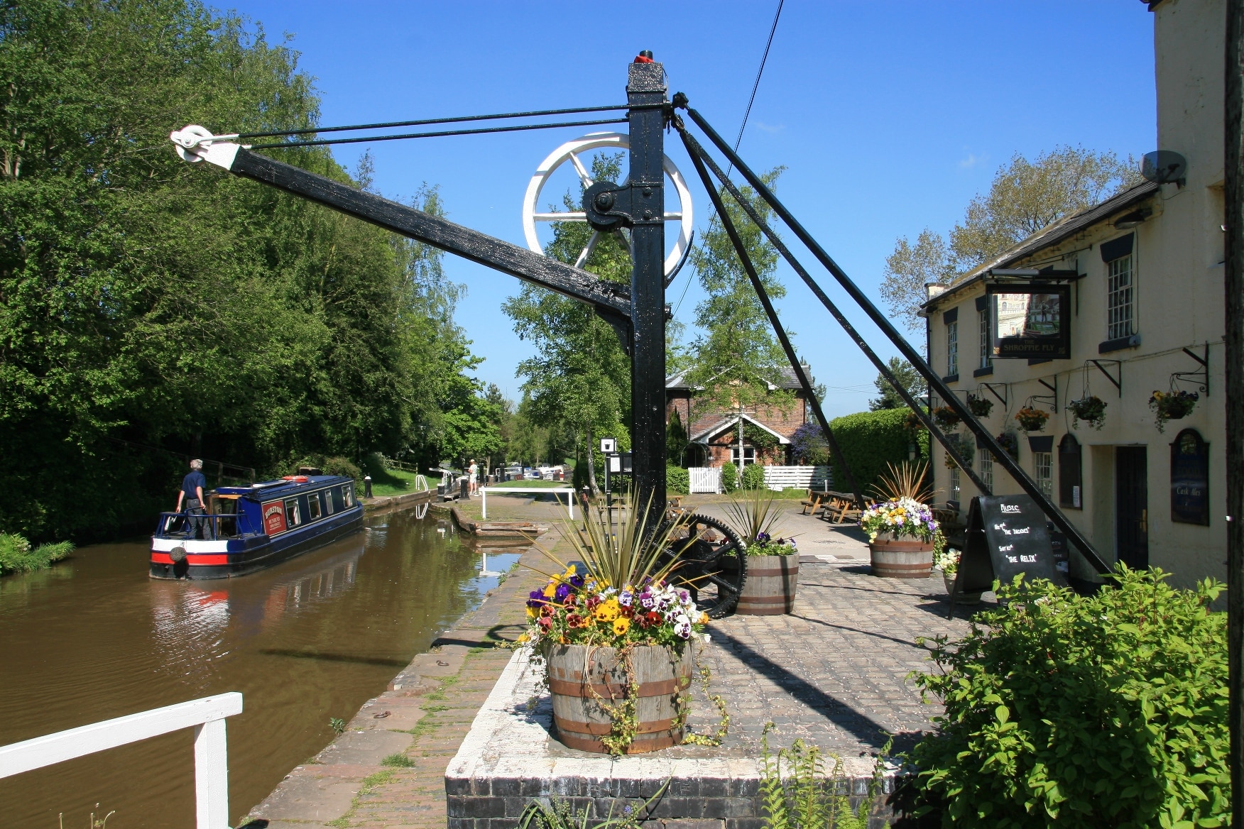 Canal boat holidays on the Shropshire Union Canal