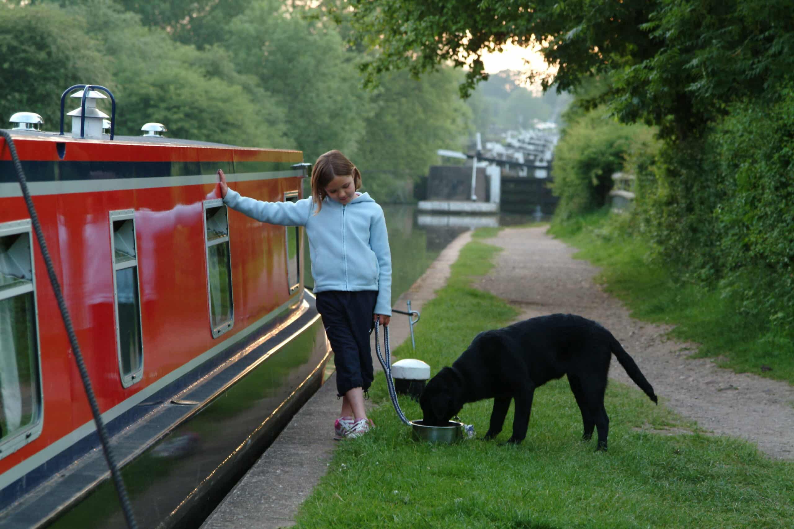 Canal boat holidays on the Grand Union Canal