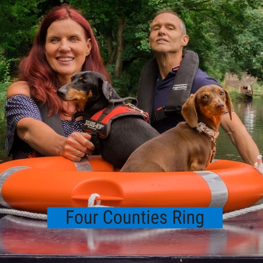 Cruise the Four Counties Ring on a canal boat holiday