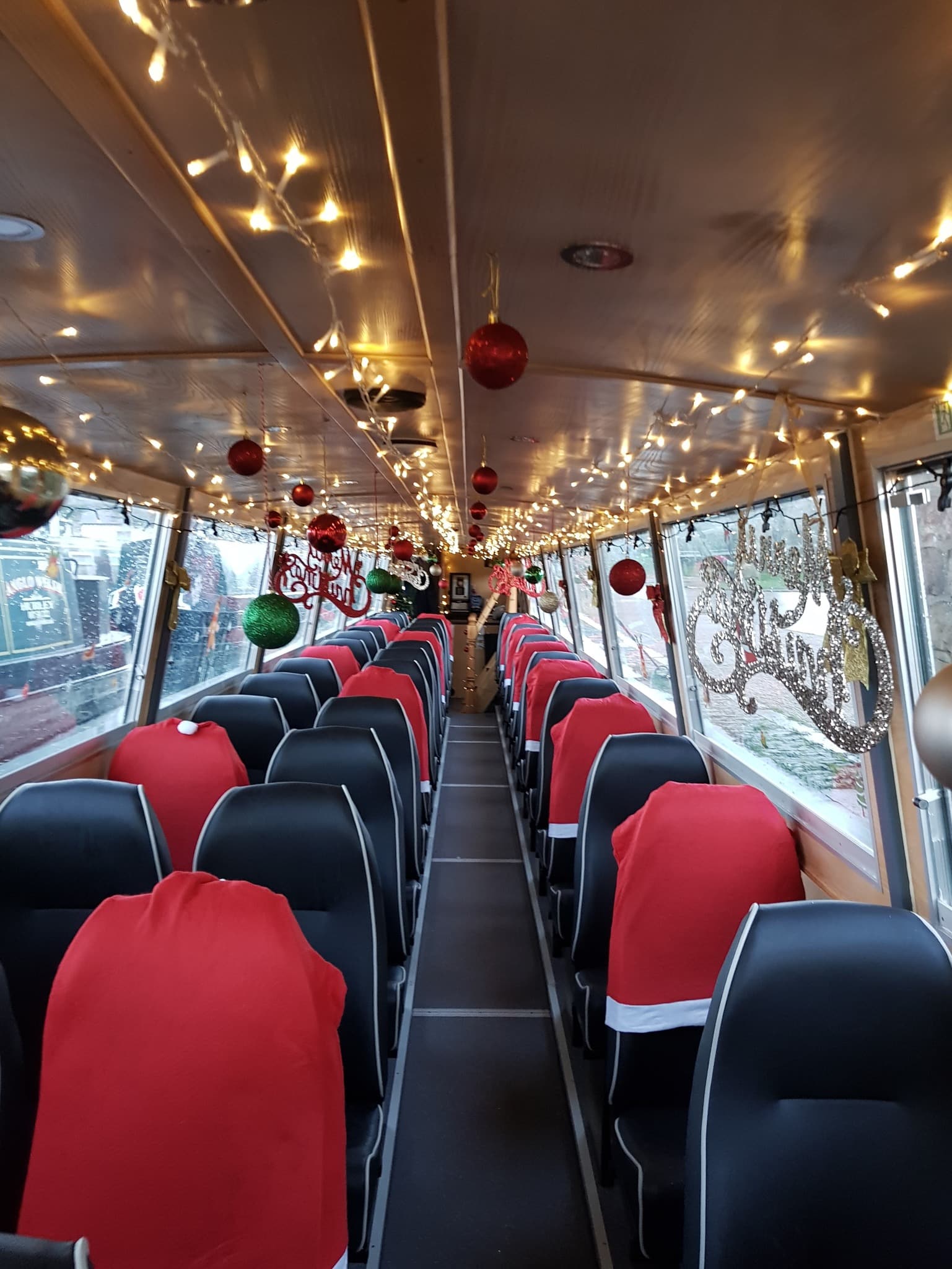 Christmas boat trips across the Pontcysyllte Aqueduct